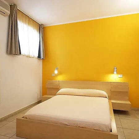 Livia Aparthotel *