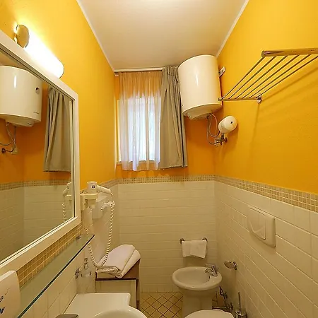 شقة فندقية Livia 4*