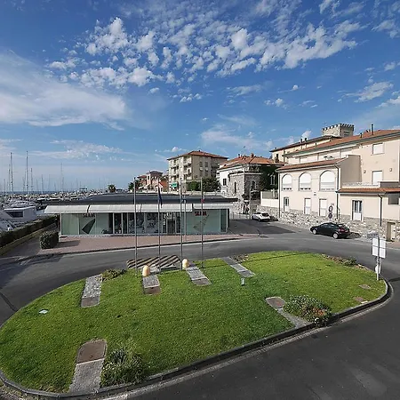 شقة فندقية Livia